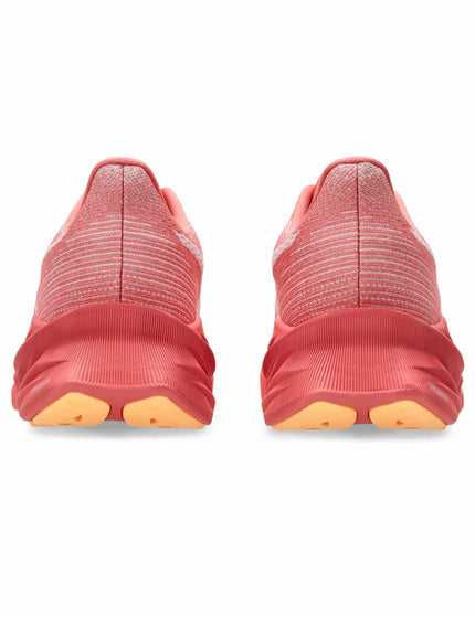 ASICS Dynablast 5 - Dark Pink Clay/Fawnimage4- The Sports Edit