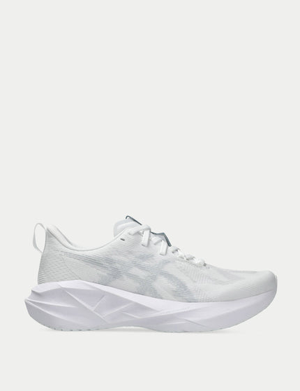 ASICS Novablast 5 - White/Piedmont Greyimage1- The Sports Edit