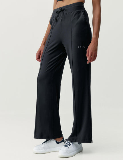 BORN Leila Pant - Blackimage1- The Sports Edit