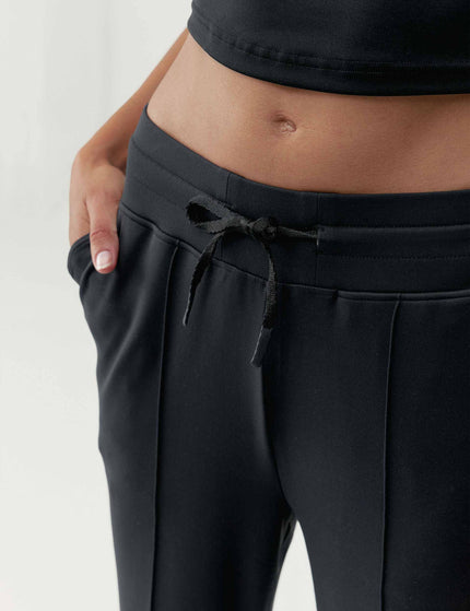 BORN Leila Pant - Blackimage3- The Sports Edit