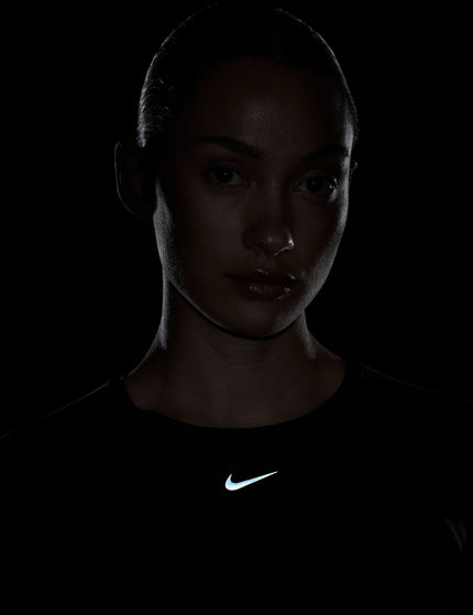 Nike One Classic Twist Short-Sleeve Top - Blackimage4- The Sports Edit