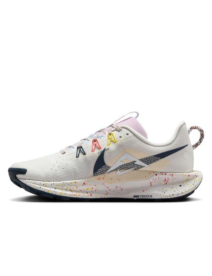 Nike Pegasus Trail 5 Shoes - Summit White/Armory Navy/Football Greyimage6- The Sports Edit