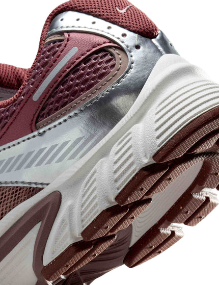 Nike V5 RNR Shoes - Smokey Mauve/Metallic Silver/Red Sepiaimage7- The Sports Edit